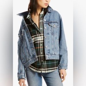 Levi Strauss Signature Standard Trucker  Jean Blue Denim Jacket Men's Size Lg.